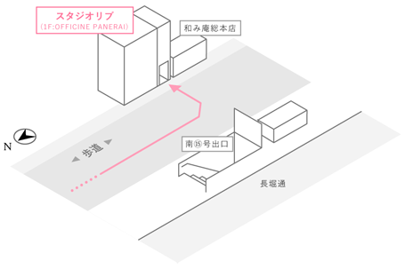 階段を上がったら目の前。エレベーターで5Fへ。